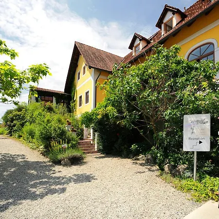 Sattlerhof Genießerhotel&weingut Hotel